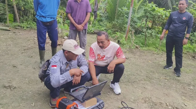 Tanah Merayap Rusak Rumah Warga Sorga Mekar, 2 KK Mengungsi