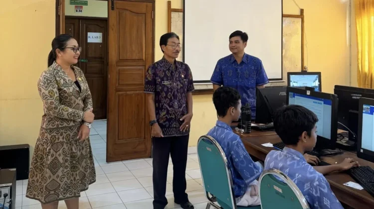 Disdikpora Buleleng Lakukan Monev Gladi TKA di Spensaraja