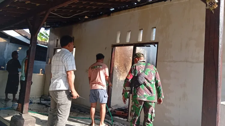 Rumah Warga Pekutatan Hangus Terbakar, Diduga Korsleting