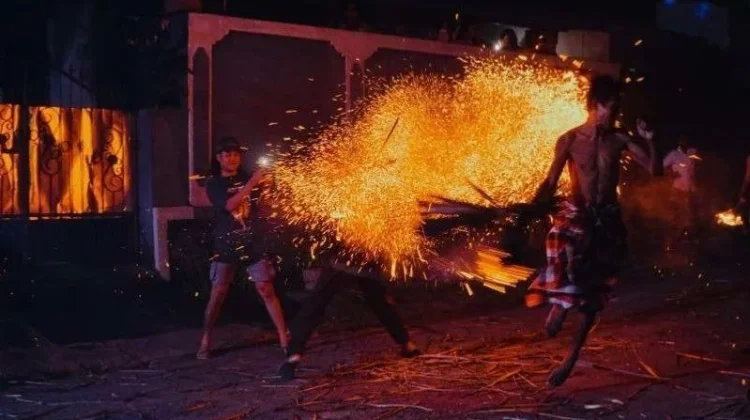 Meamuk-Amukan, Tradisi Unik Sambut Nyepi
