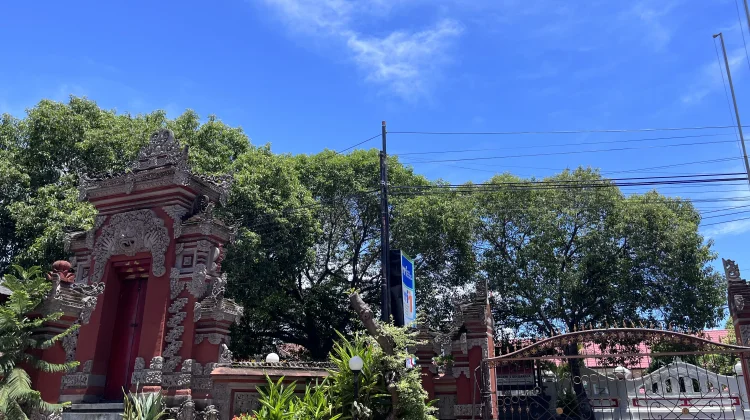 Suka Duka Anak Rantau di Bumi Panji Sakti, “Camping” di Kantor saat Nyepi