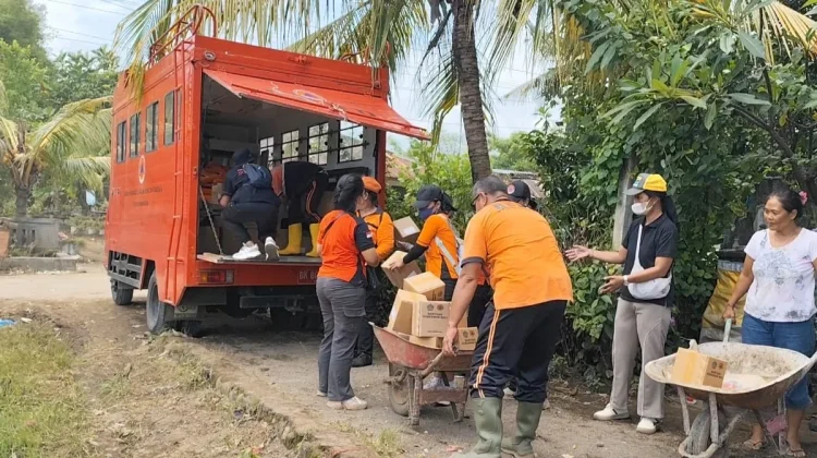 Hakikat Dana Punia Jalan Pembebasan Diri
