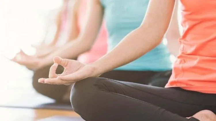Yoga Rutin Bantu Jaga Kesehatan Mental dan Fisik Lebih Seimbang