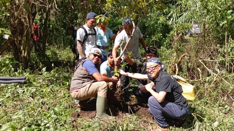 Kolaborasi Internasional Tanam 1000 Pohon di Tamblingan Bali