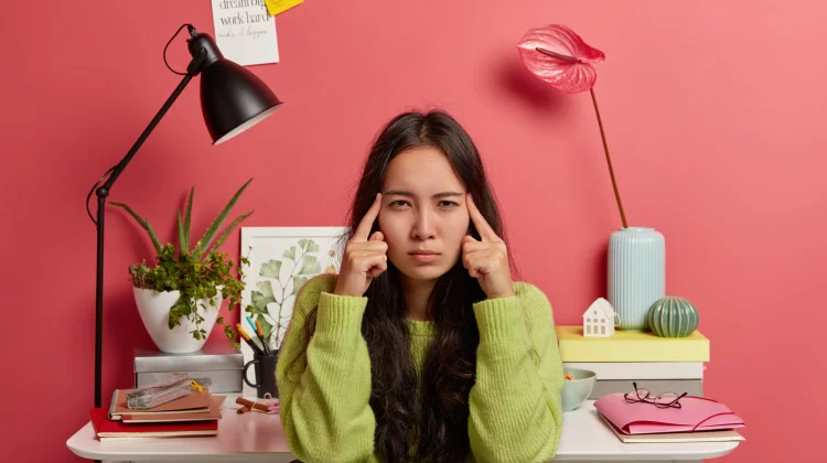Tips Sederhana Atasi Overthinking di tengah Kesibukan