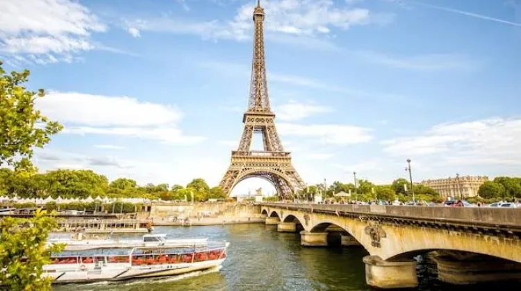 Hari Menara Eiffel, Peringati Peresmian Monumen Ikonik Paris
