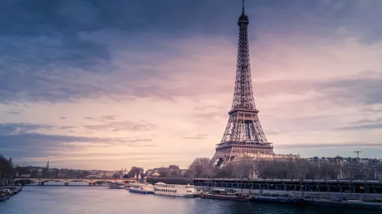 Ketahui Sejarah Berdirinya Menara Eiffel di Hari Peringatannya