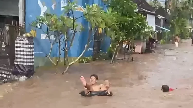 Banjir Rendam Empat Desa di Mendoyo