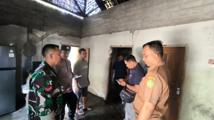 Rumah di Air Kuning Nyaris Ludes Terbakar