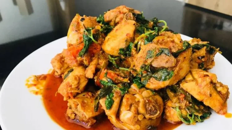 Ayam Woku Kemangi Khas Manado yang Harum Gurih dan Lezat