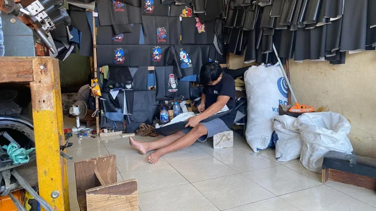 Kreativitas tanpa Batas: Fajar dan Tantangan Desain Jok Motor Kekinian