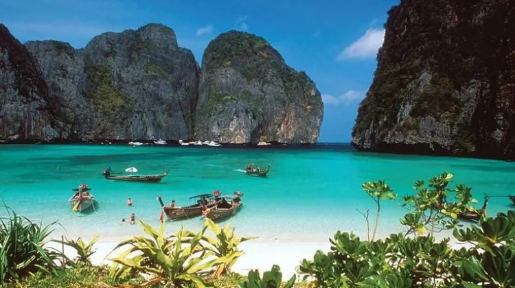 Thailand Tutup Maya Bay Selama Hampir 4 Tahun Demi Pulihkan Ekosistem Laut