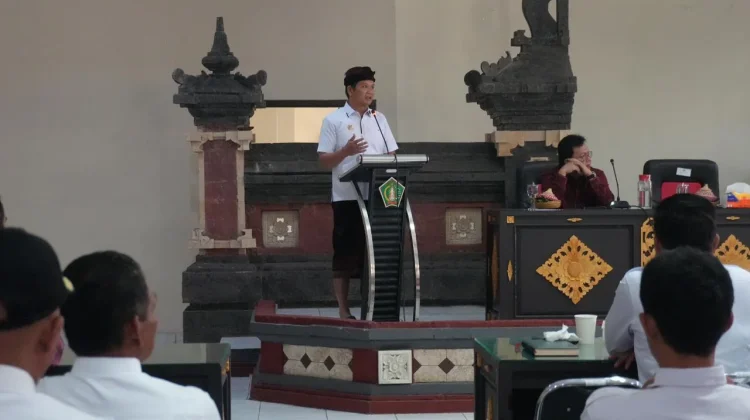 Jembrana Sosialisasikan Beasiswa 1 Keluarga 1 Sarjana