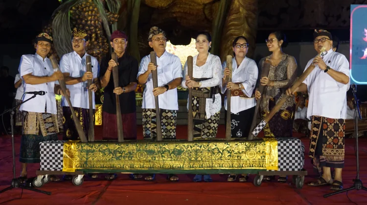 Resmi Dibuka, Festasada 2026 Jadi Ajang Pelestarian Budaya Sukasada