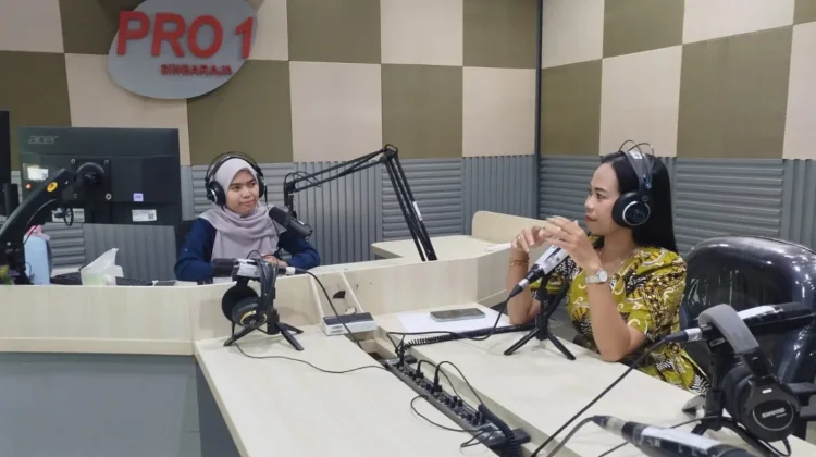 Perempuan Berdaya Melalui Literasi Digital di Era Informasi
