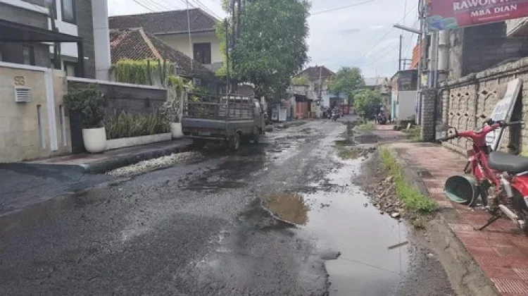 Pemkab Buleleng Siapkan Rp1,5 M Perbaiki Jalan Patimura