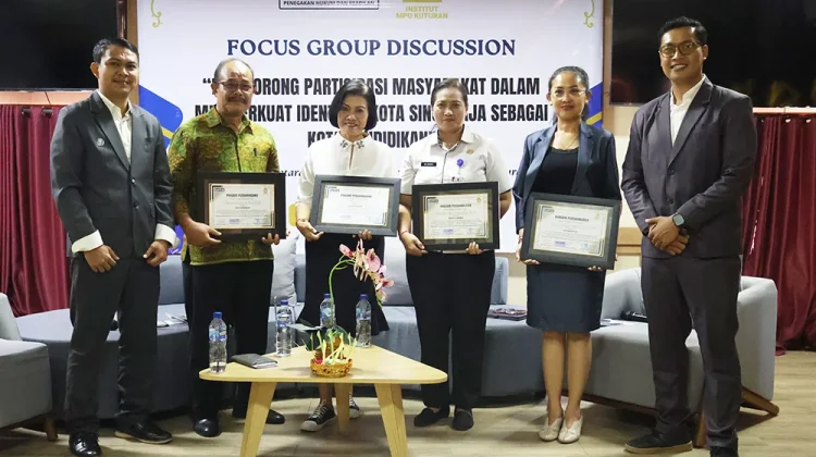 FGD LSM KoMPaK Dorong Regulasi Wujudkan Singaraja Kota Pendidikan