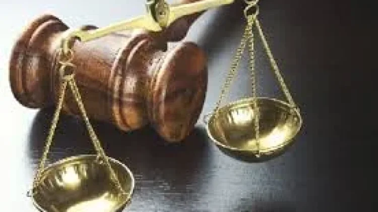 Literasi Hukum untuk Bertahan di Tengah Dinamika Ekonomi