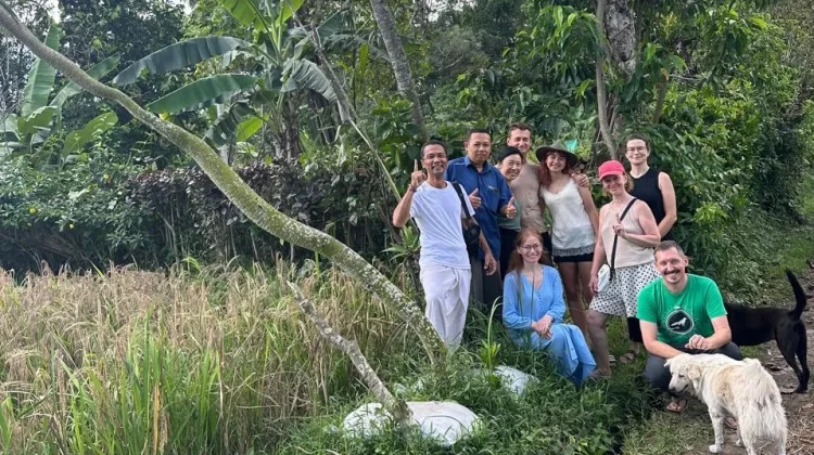 Zan Zan Apresiasi Program Sampah Plastik untuk Bayar Pajak