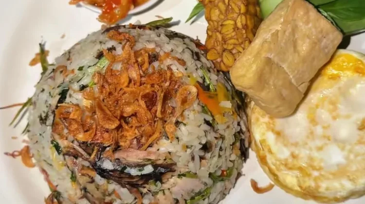 Nasi Bejek Bali, Kuliner Sederhana dengan Cita Rasa Menggoda