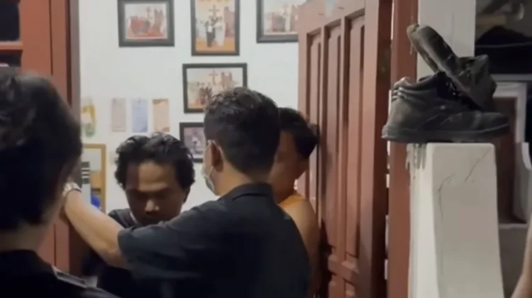 Videonya Viral Halangi Ambulans, Pemotor Ditangkap Polisi