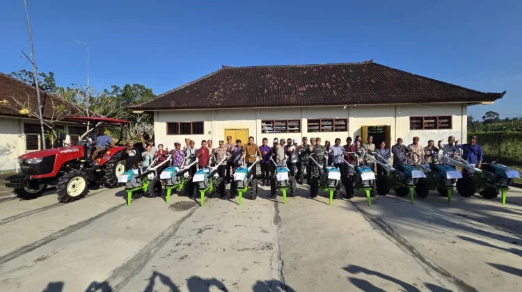 Petani Jembrana Didorong Beralih ke Alsintan