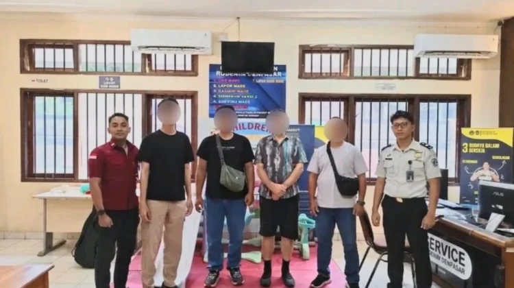 Imigrasi Singaraja Pindahkan WNA Kanada ke Rudenim Denpasar