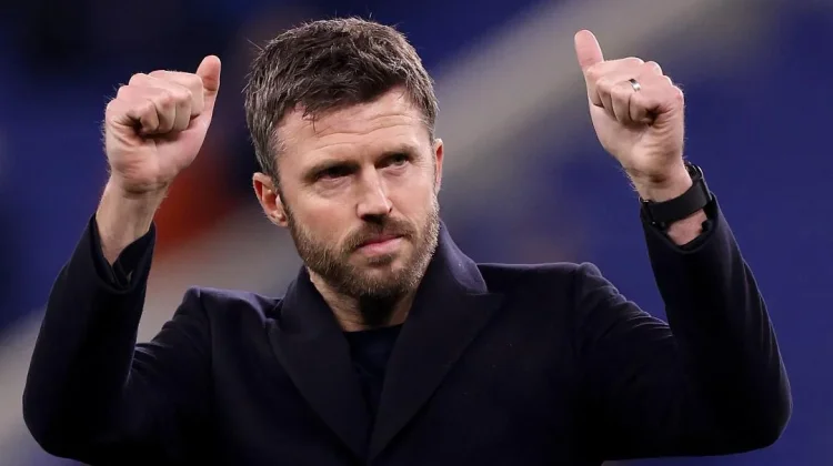 Carrick Dinilai Dekati Warisan Ferguson