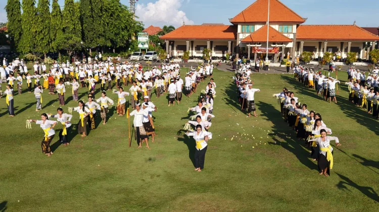 1.129 Siswa Spendaraja Meriahkan Pagelaran Seni Budaya Kokurikuler