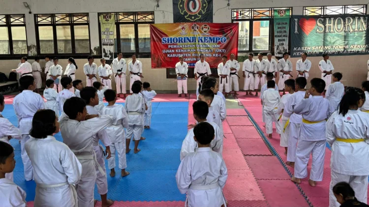 Perkemi Buleleng Gelar Pemantapan Teknik Kenshi dan UKT
