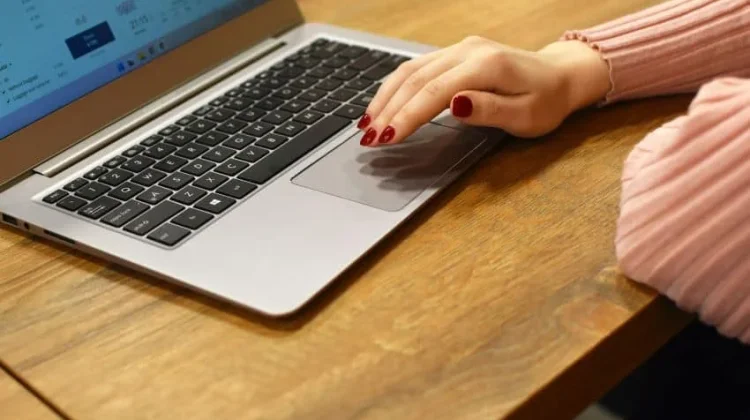 Trik Atasi Memori Laptop Penuh lewat Pembersihan File Sampah