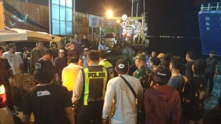 Nahas, Pedagang Asongan Meninggal Dunia Terjepit Mobil Boks