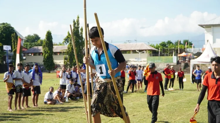 Ratusan Pelajar Ikuti Jantra Olahraga Tradisional Buleleng