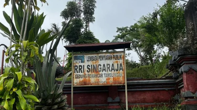 Pemancar Relay RRI untuk Memperluas Jangkauan Siaran