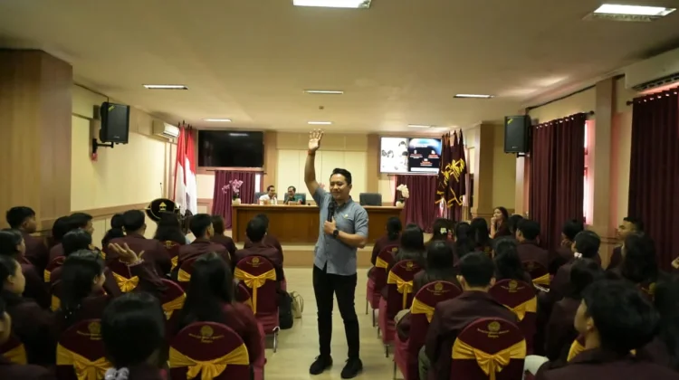 KPU Buleleng Edukasi Mahasiswa Institut Mpu Kuturan Jadi Pemilih Cerdas