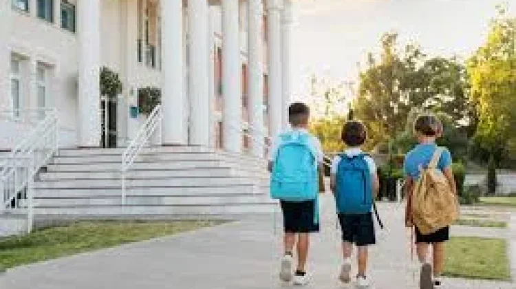 Dampak Stigma Sekolah Favorit terhadap Pemerataan Pendidikan