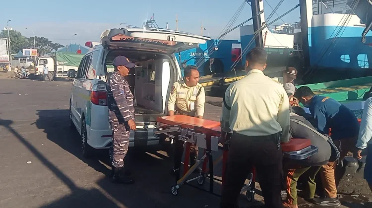 Diduga Alami Serangan Jantung, Penumpang Penyeberangan Meninggal di Gilimanuk