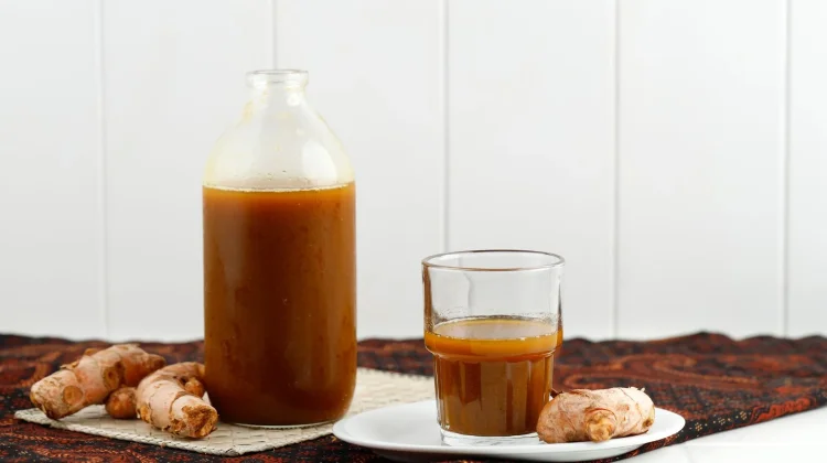 Kunyit Asam Jamu Favorit Wanita, Pereda Nyeri Haid sampai Bikin Glowing