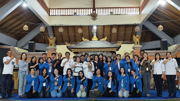 Mahasiswa Universitas Dwijendra Dalami Dunia Penyiaran di RRI Singaraja