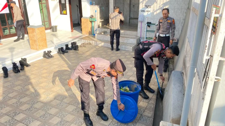 Polres Jembrana Gelar Bakti Religi di Masjid Baitus Sholihin