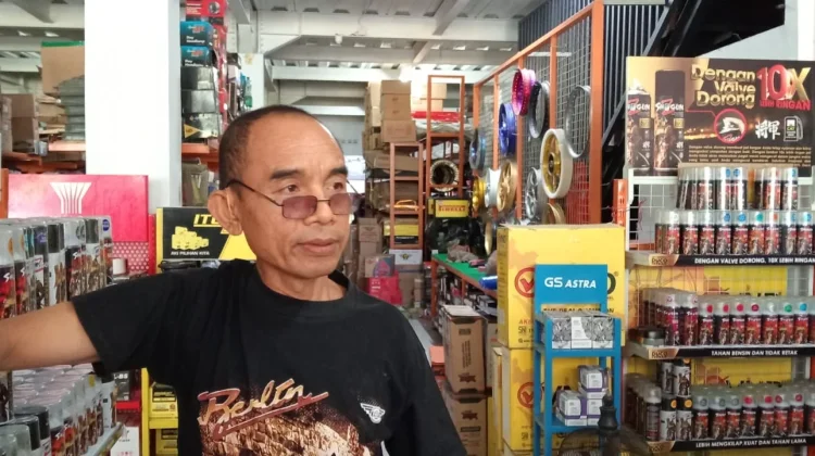 Harga Oli dan Spare Part Naik, Penjualan Toko di Jembrana Menurun