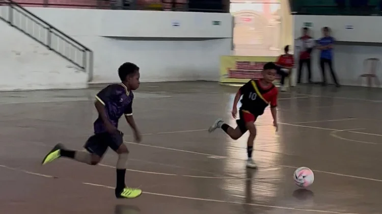 Bupati Jembrana Resmi Buka Turnamen Futsal SD Jadi Wadah Pembinaan Atlet Usia Dini