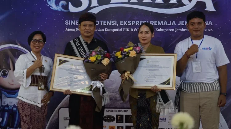Bupati Jembrana Dikukuhkan sebagai Ayah GenRe