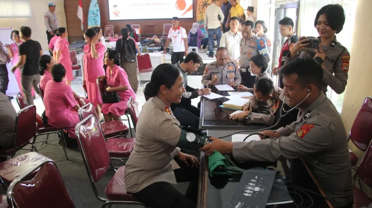 Donor Darah Hari Bhayangkara, Polres Jembrana Berhasil Kumpulkan 80 Kantong Darah