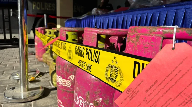 Polres Buleleng Bongkar Praktik Oplos LPG Subsidi ke Tabung 12 Kg