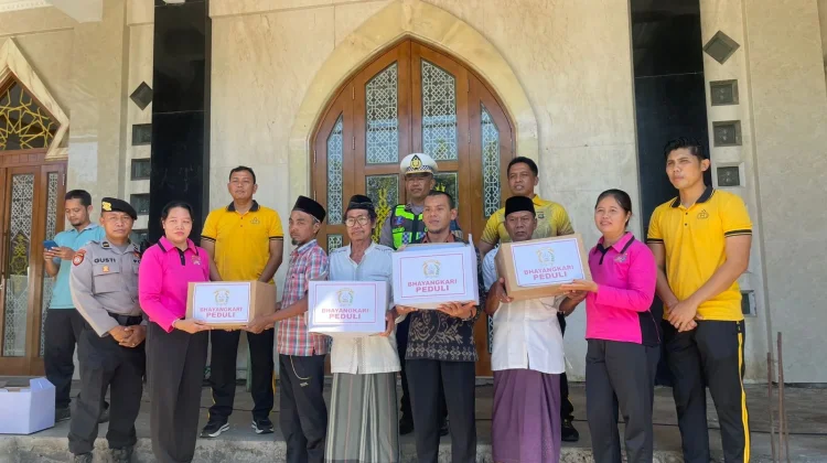 Polres Jembrana Gelar Bakti Religi di Masjid Raya Negara Sambut Hari Bhayangkara