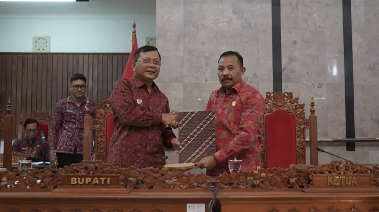 DPRD Buleleng Sahkan Tiga Ranperda Strategis