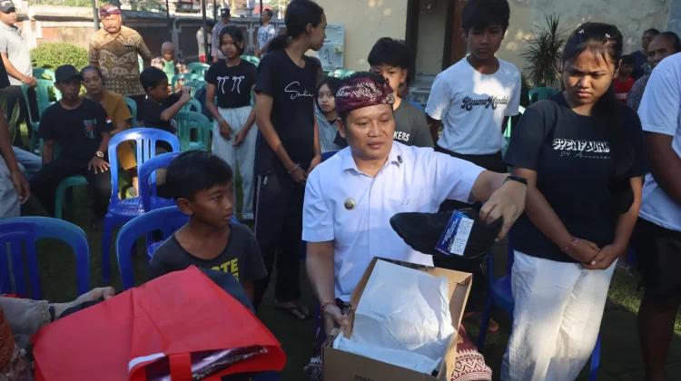 Bupati Jembrana Salurkan Hibah Rp3,5 Miliar untuk 107 Kelompok