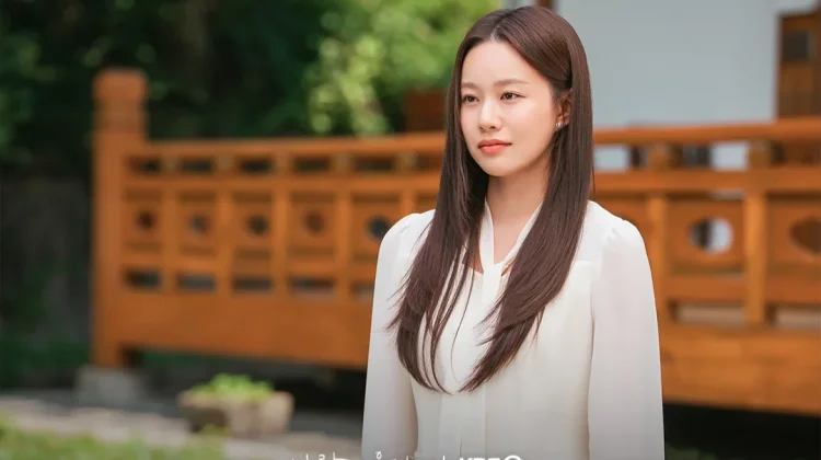 Park Youna Tampil Sebagai Adik Hani yang Ambisius dalam Drama Korea Love on the Menu