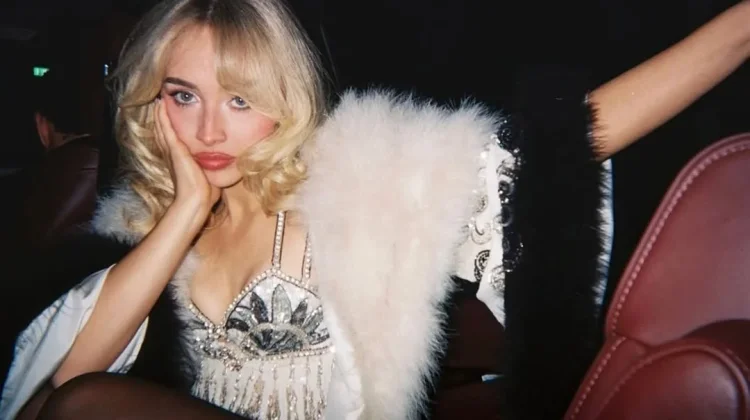 Sabrina Carpenter Temukan Identitas Artistik lewat Era "Short n' Sweet"